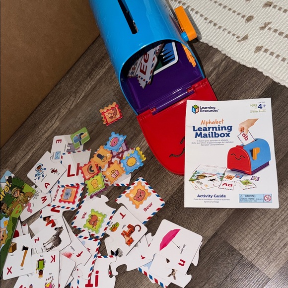 Learning resources Alphabet Learning Mailbox - Picture 1 of 5
